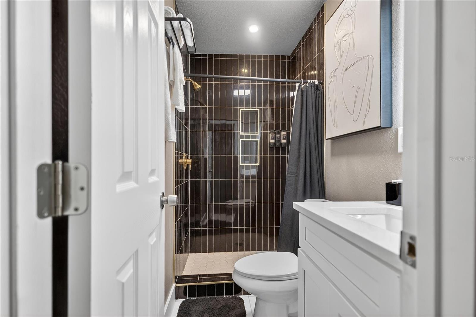 PANSY ADD - Residential Lease