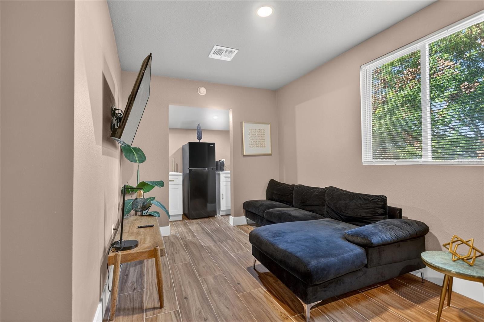 PANSY ADD - Residential Lease