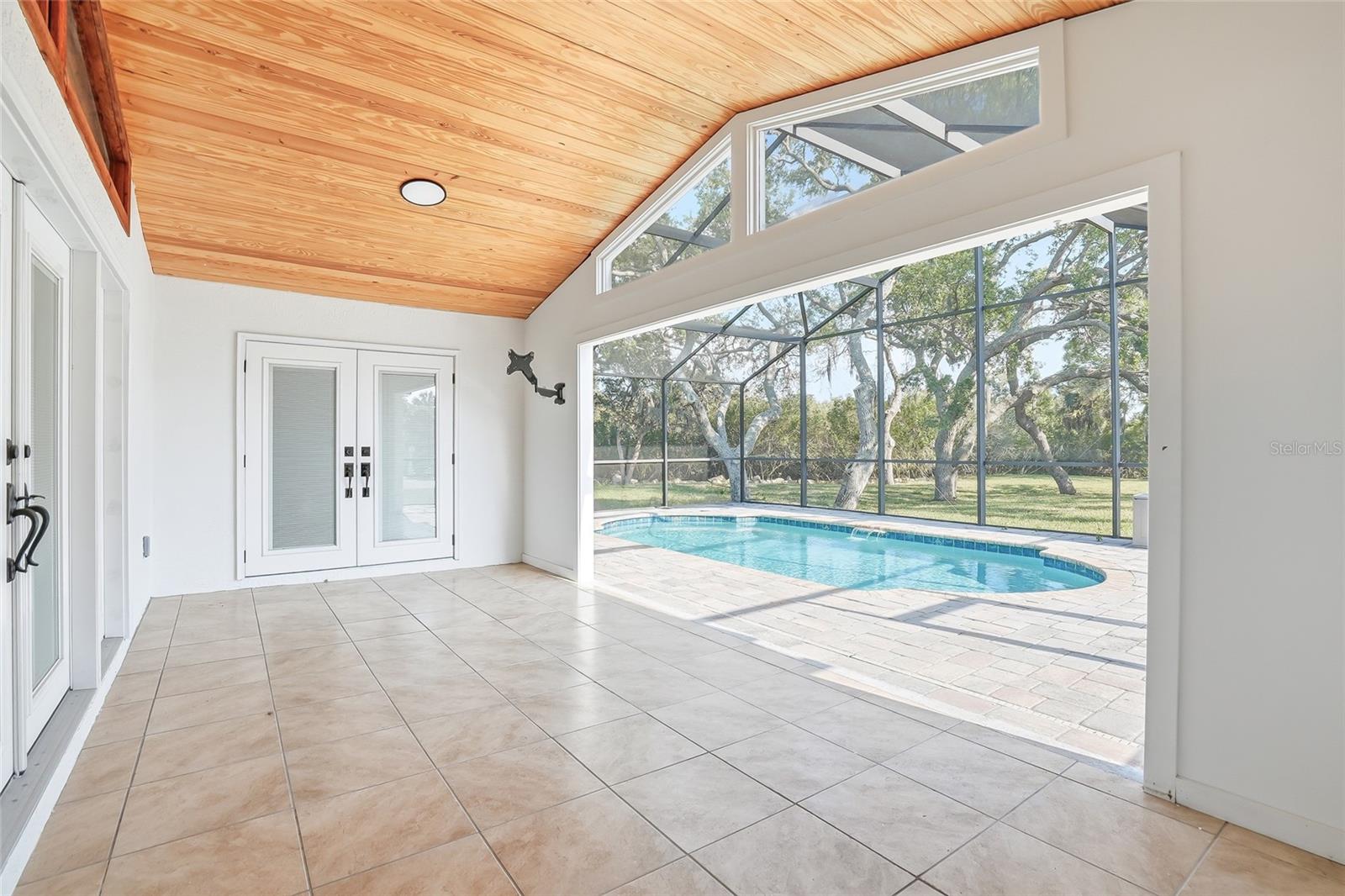 GULF HARBORS WOODLANDS - Residential