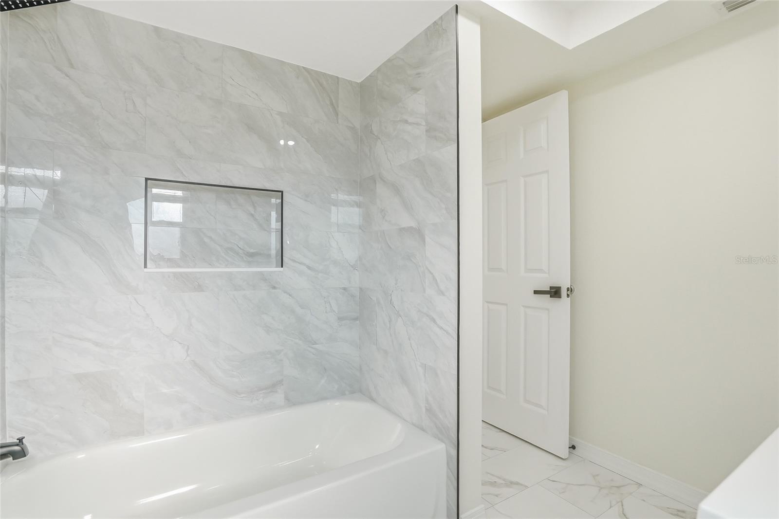 GULF HARBORS WOODLANDS - Residential