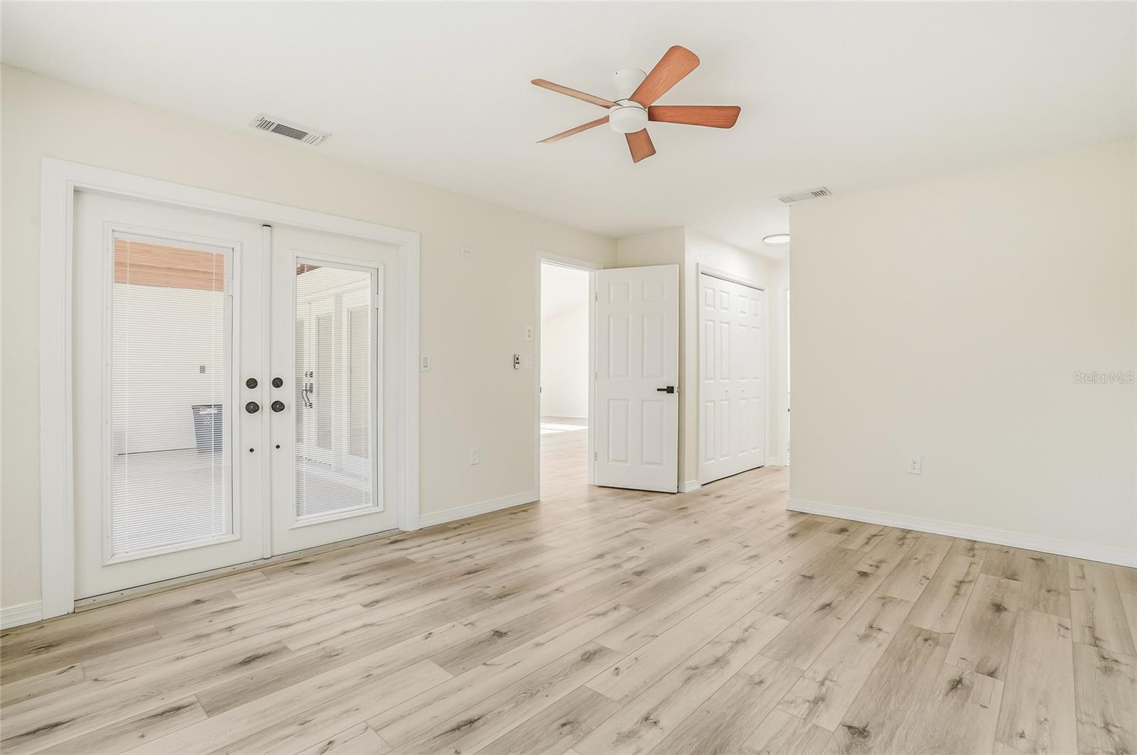 GULF HARBORS WOODLANDS - Residential