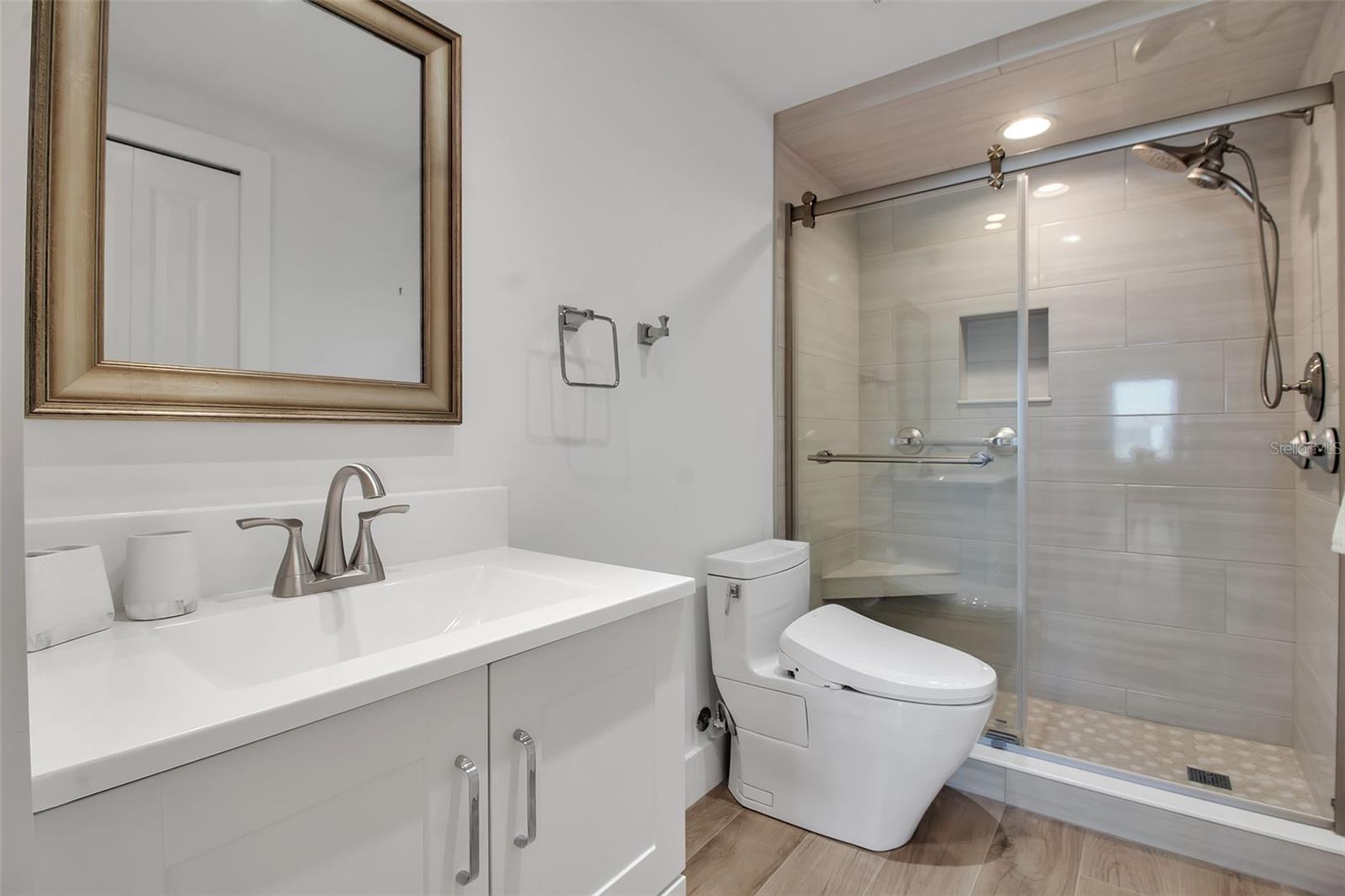 GULF & BAY CLUB PH 6 - Residential