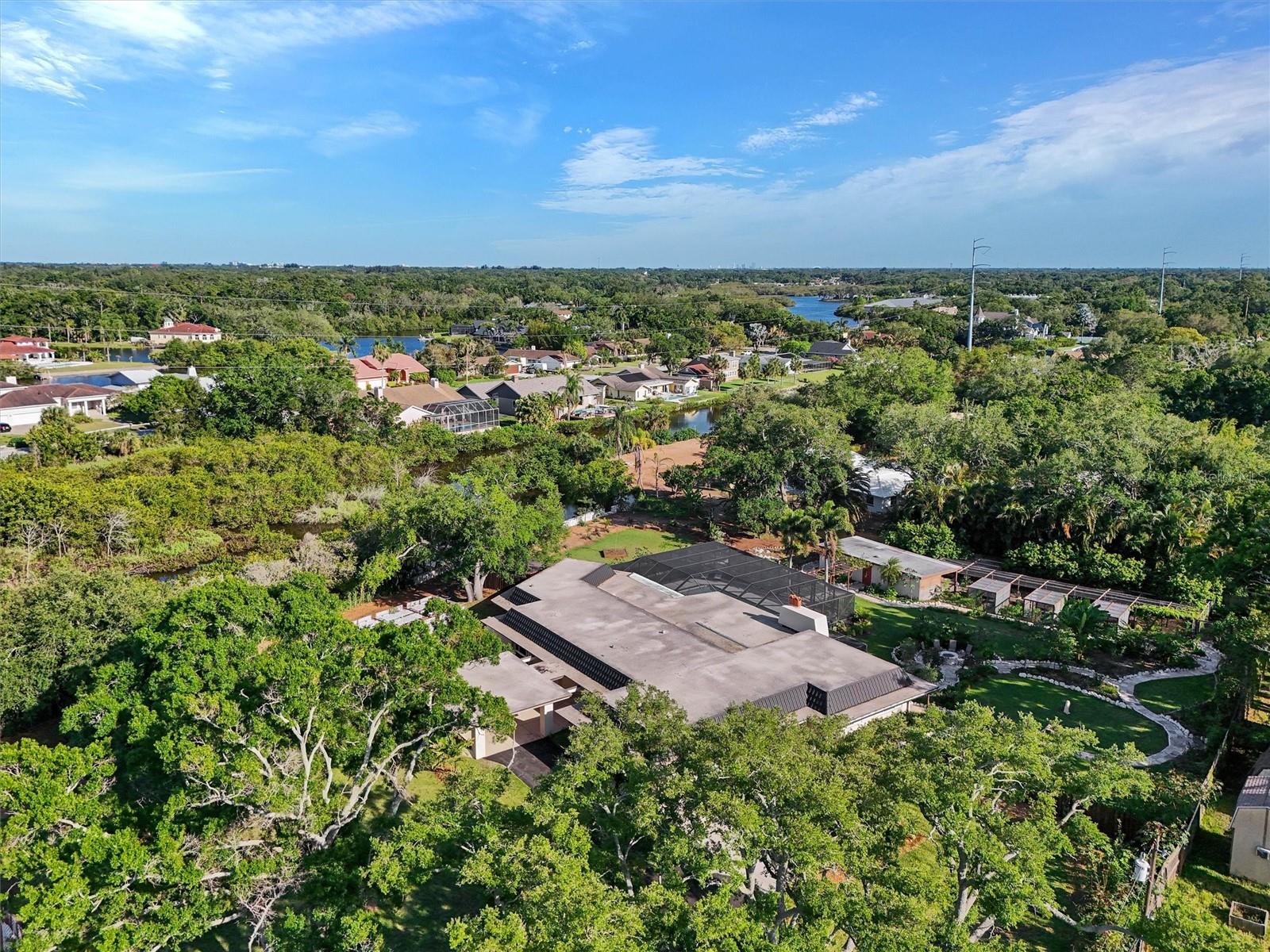 E 300FT OF N 350FT OF NW 1/4 OF NW 1/4 LESS N 50FT - Residential