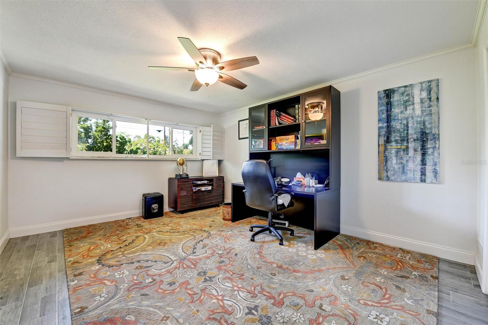 E 300FT OF N 350FT OF NW 1/4 OF NW 1/4 LESS N 50FT - Residential