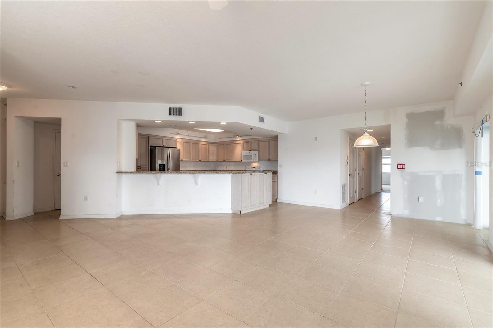 5300 S ATLANTIC AVENUE 3-605