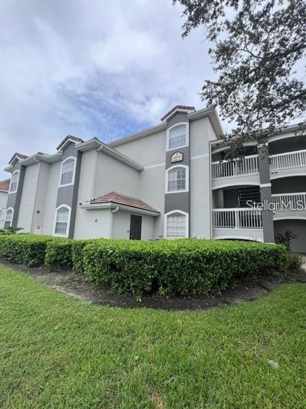 Photo of 14049 Fairway Island Drive #127, Orlando, FL 32837 (MLS # S5141988)