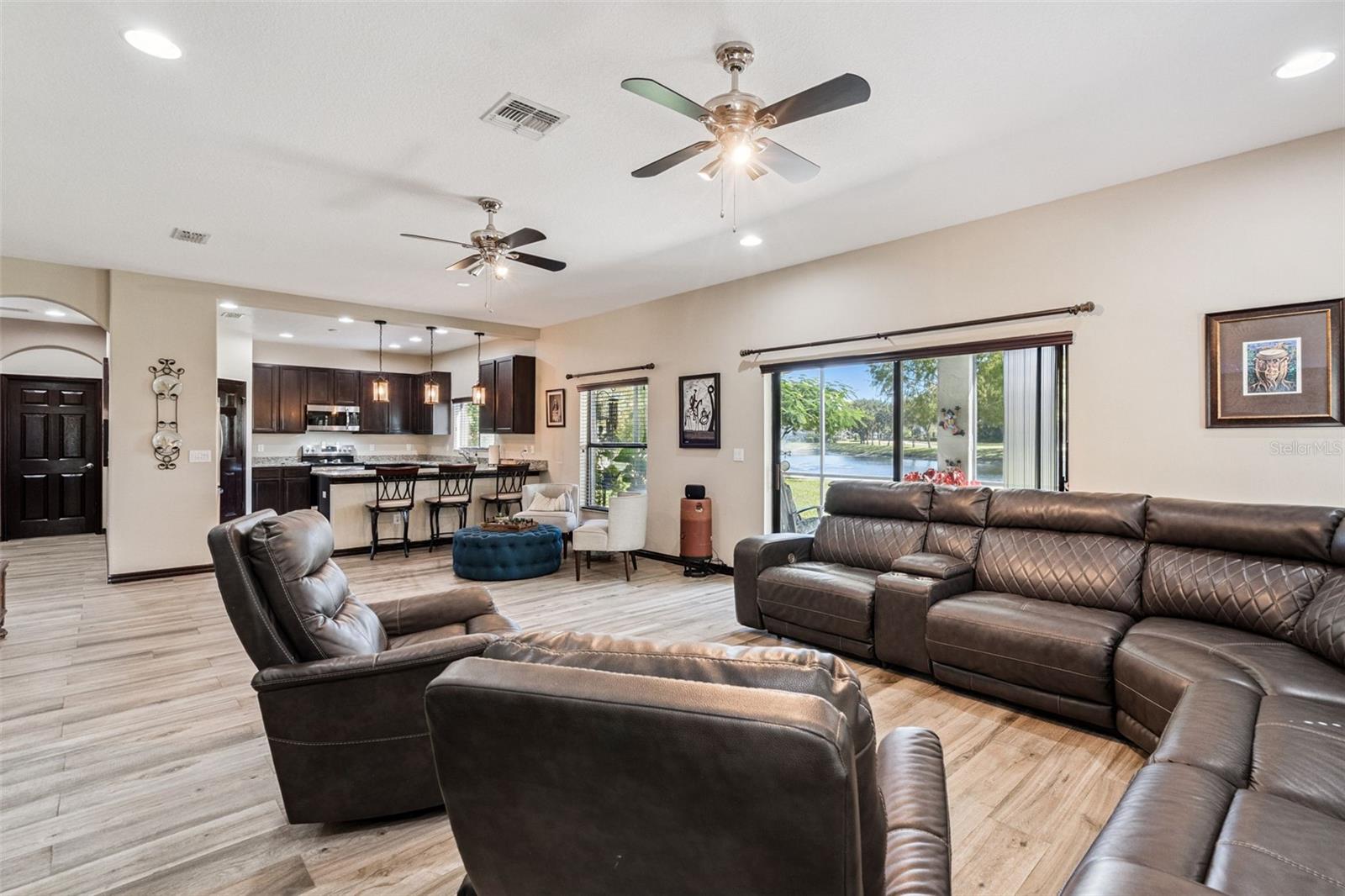 RIVIERA BELLA UN 02B - Residential