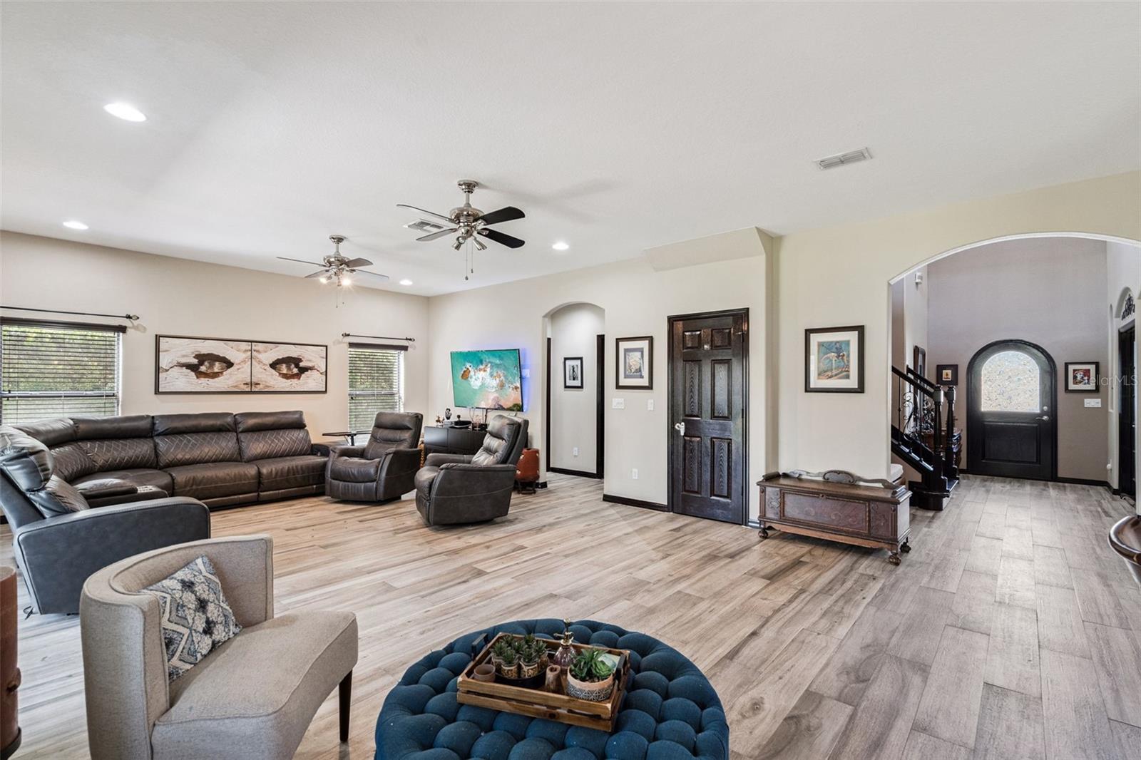 RIVIERA BELLA UN 02B - Residential