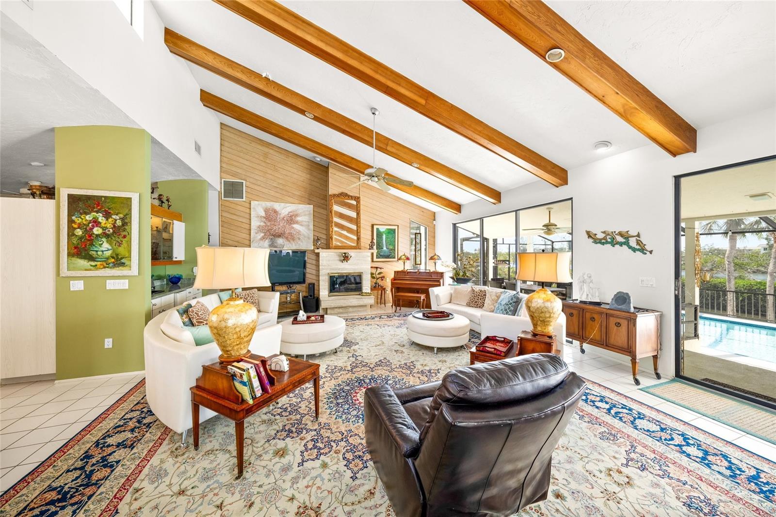 BAY ISLES - Residential