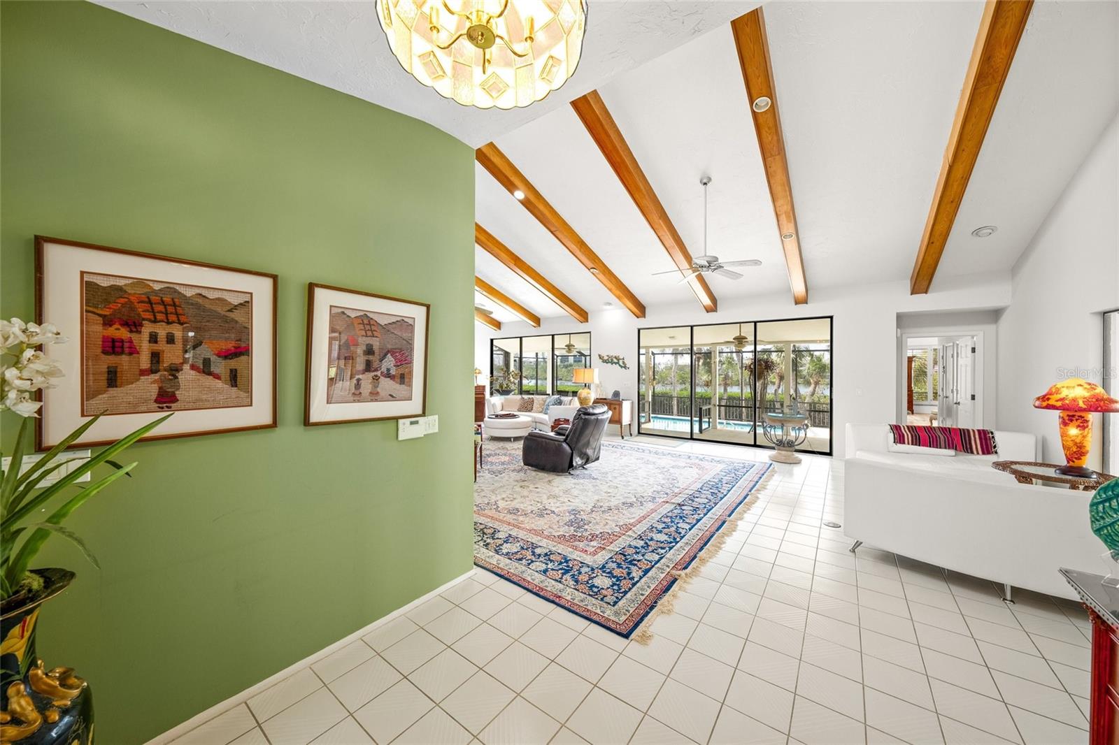 BAY ISLES - Residential