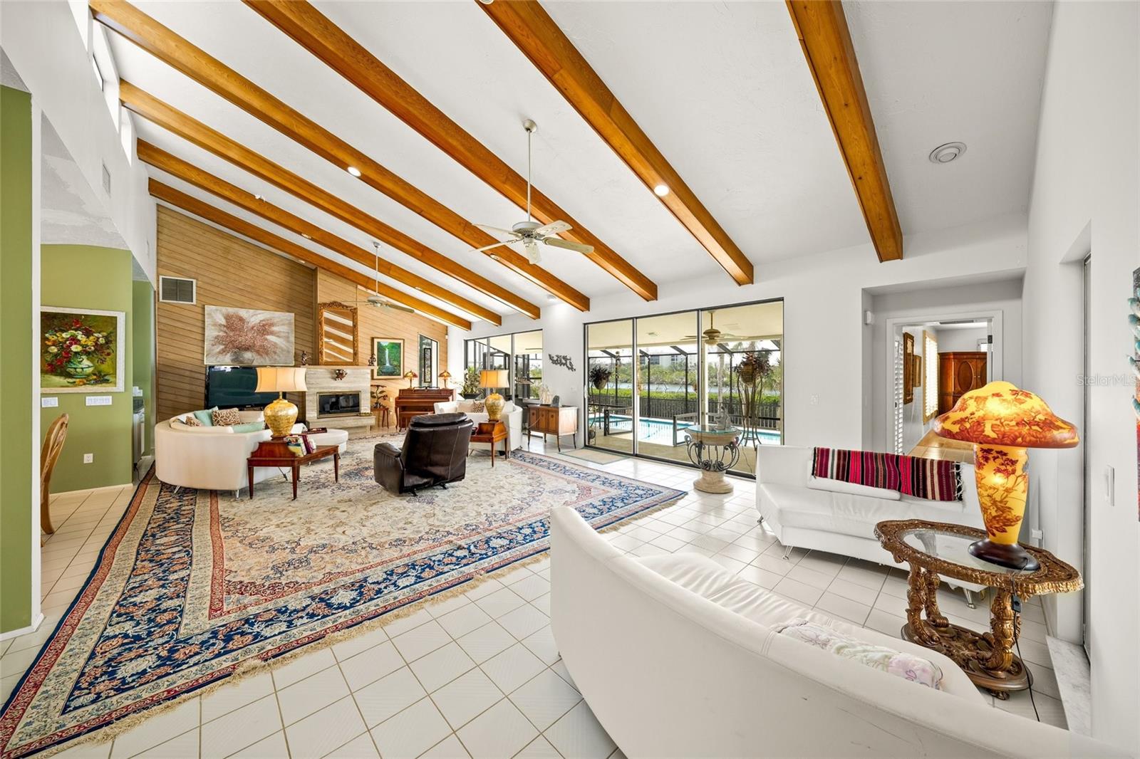 BAY ISLES - Residential