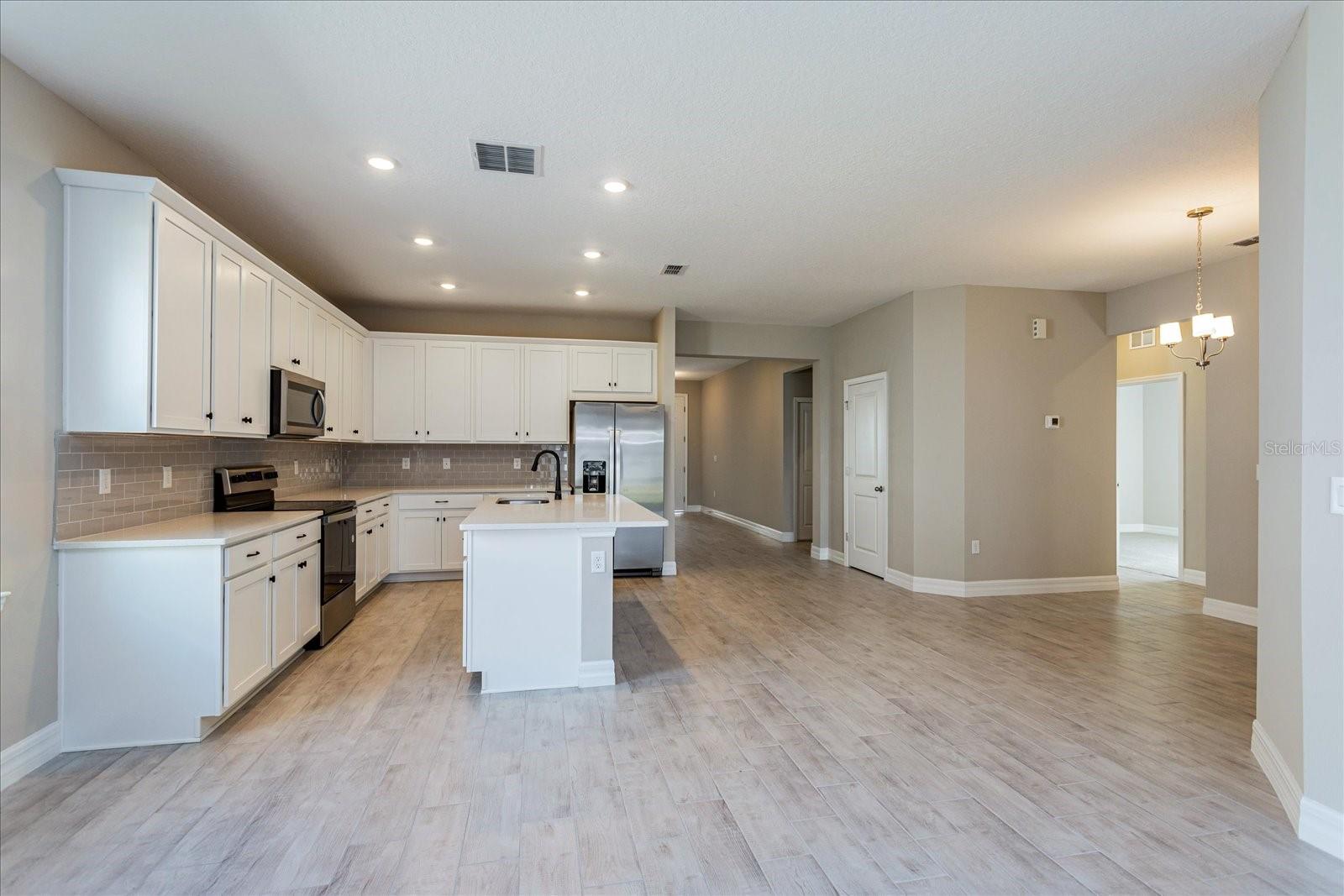 CYPRESS PARK ESTATES - Residential