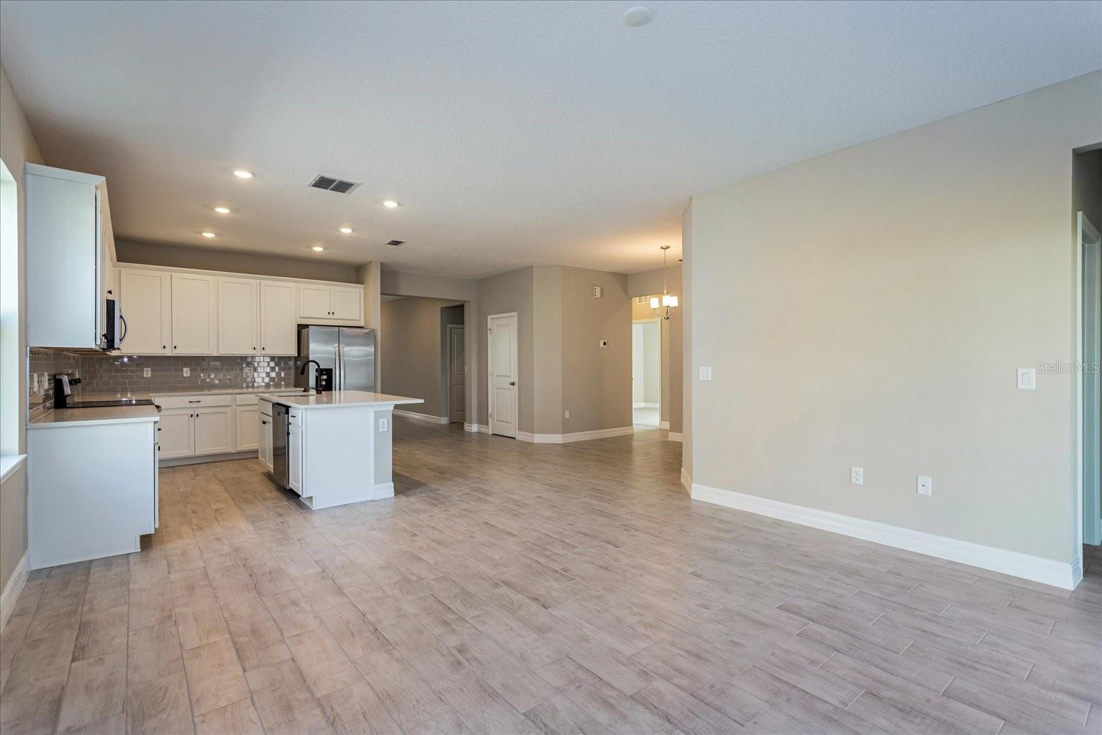 CYPRESS PARK ESTATES - Residential