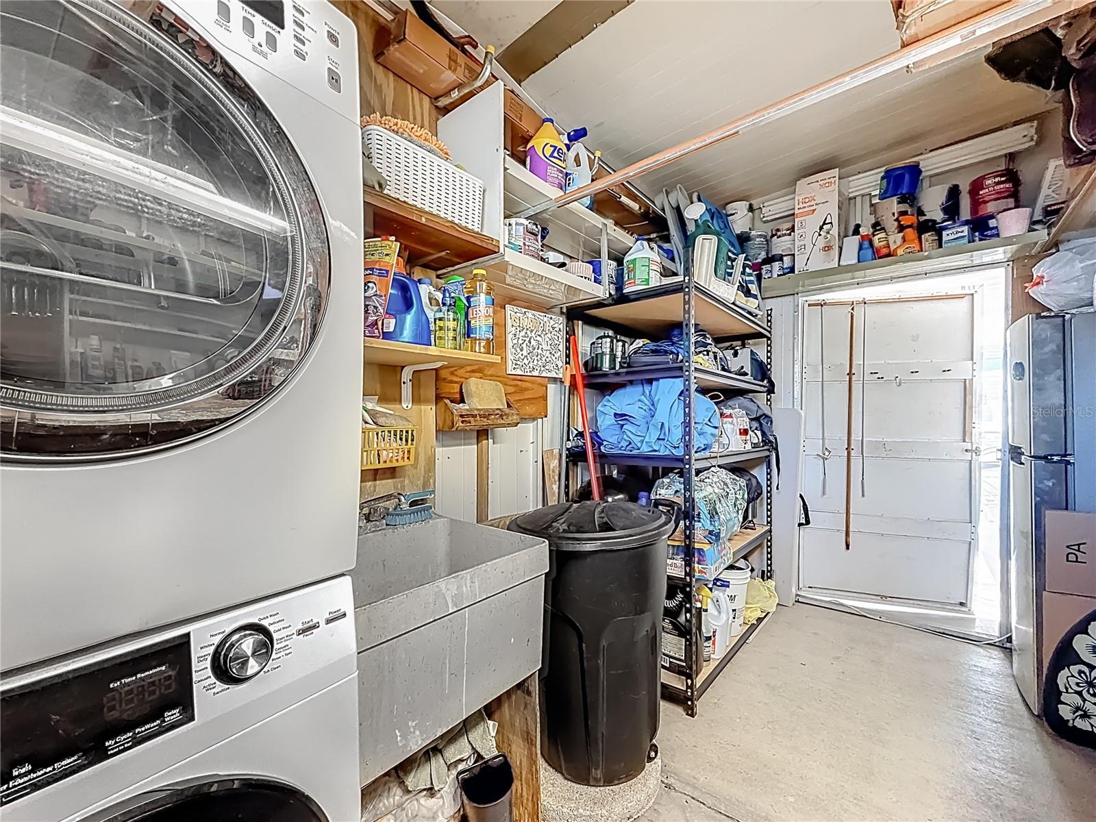 HOLIDAY SHORES MOBILE PARK UNREC - Residential