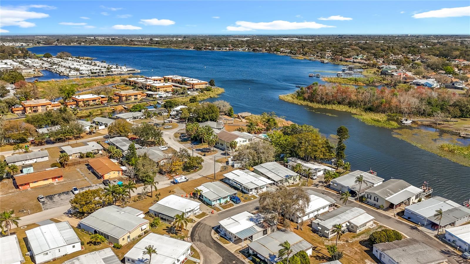 HOLIDAY SHORES MOBILE PARK UNREC - Residential