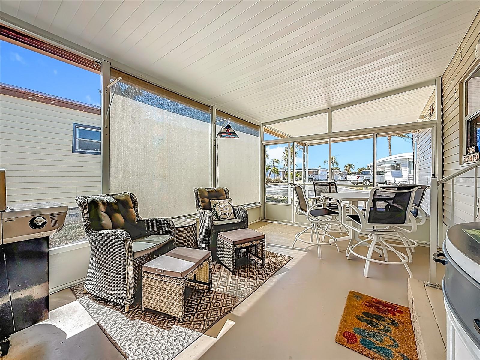 HOLIDAY SHORES MOBILE PARK UNREC - Residential