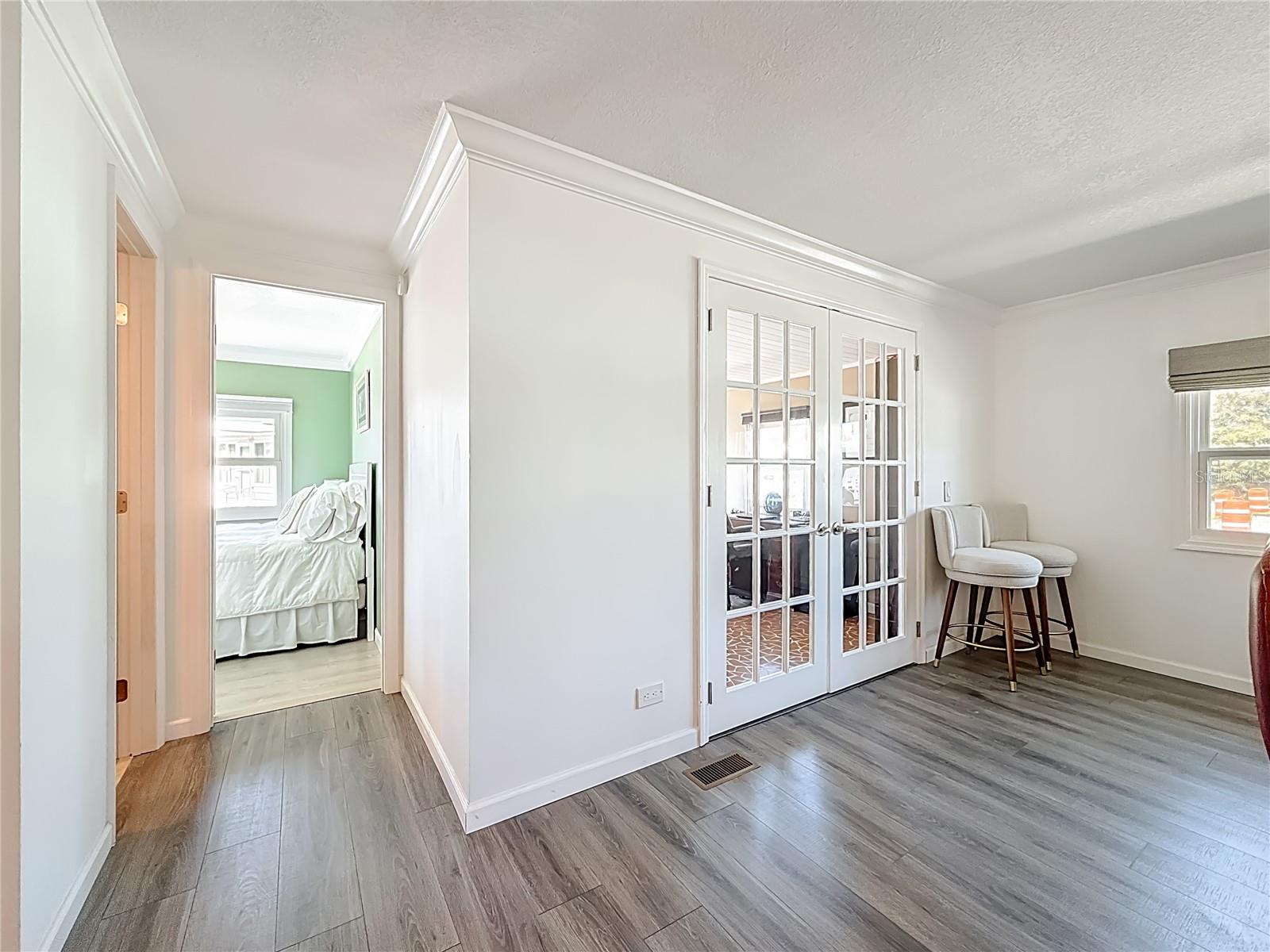 HOLIDAY SHORES MOBILE PARK UNREC - Residential