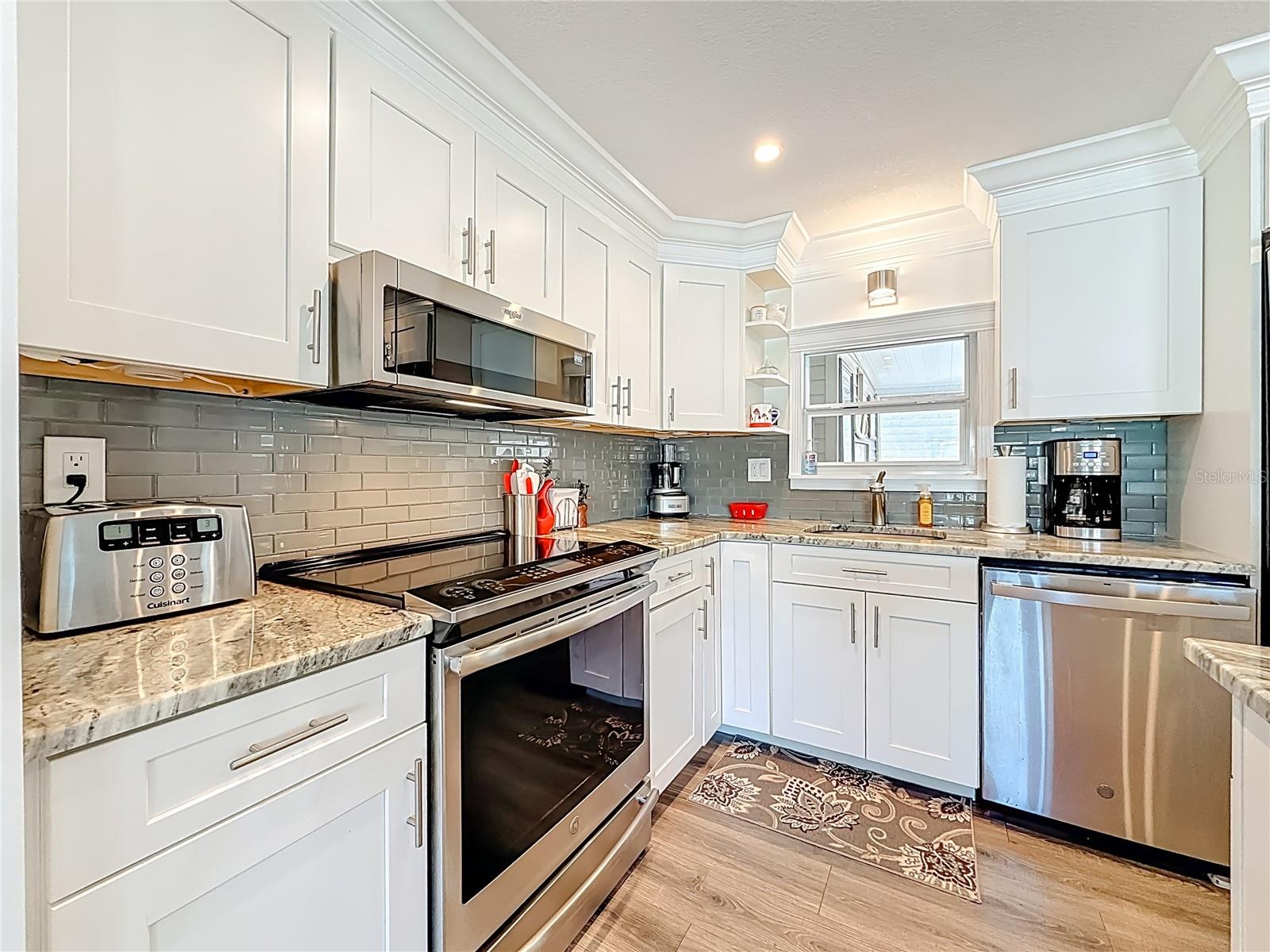 HOLIDAY SHORES MOBILE PARK UNREC - Residential