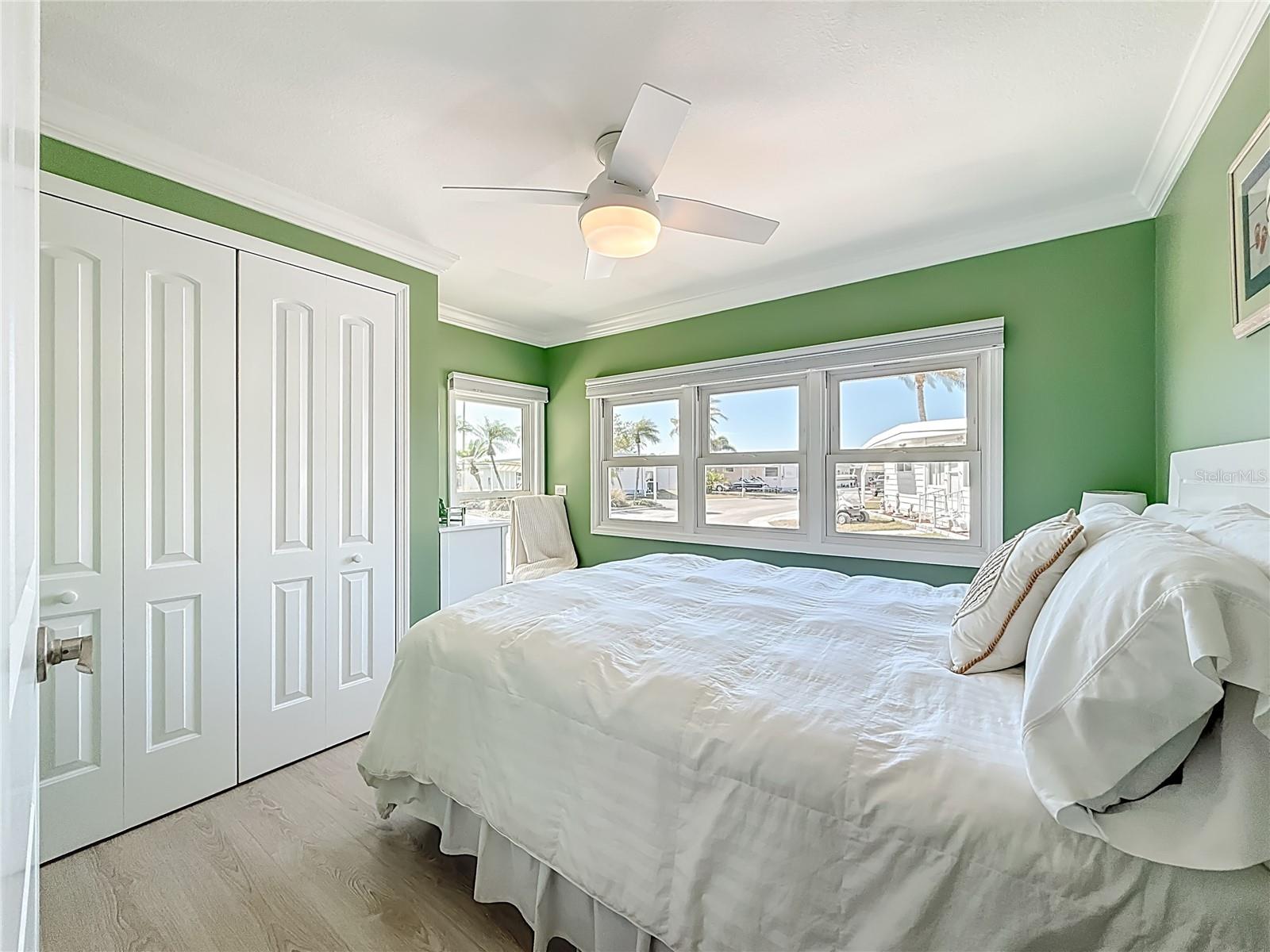 HOLIDAY SHORES MOBILE PARK UNREC - Residential