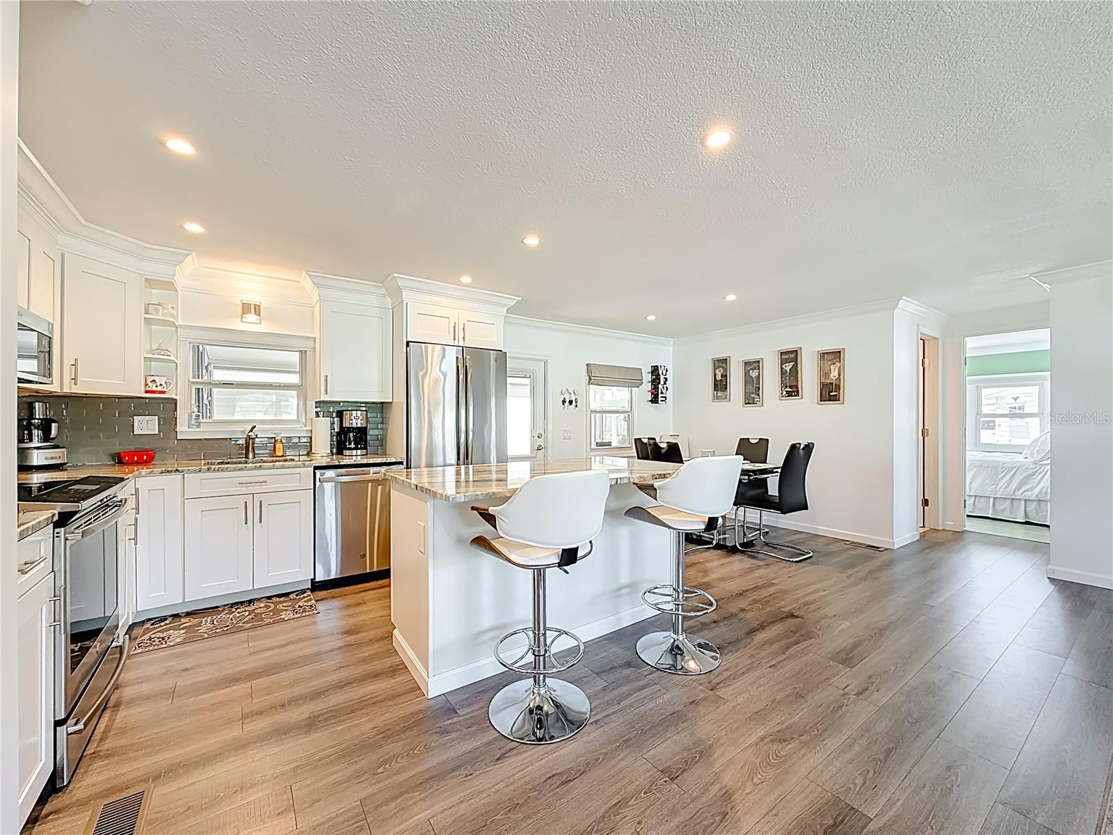 HOLIDAY SHORES MOBILE PARK UNREC - Residential