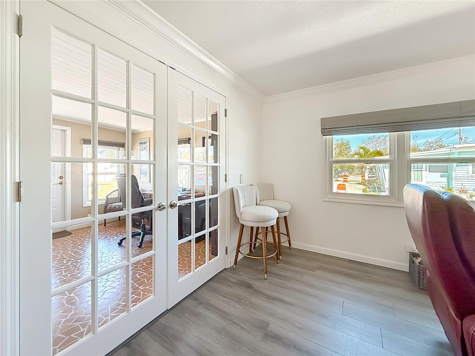 HOLIDAY SHORES MOBILE PARK UNREC - Residential