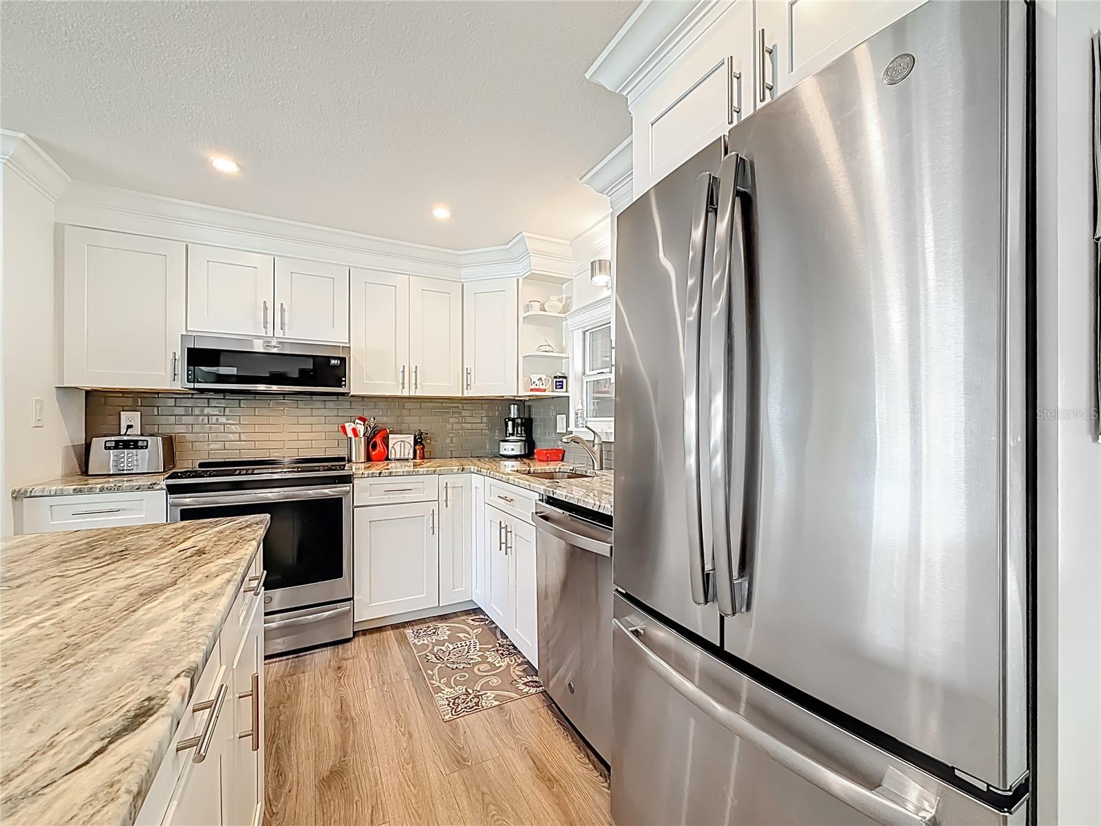 HOLIDAY SHORES MOBILE PARK UNREC - Residential