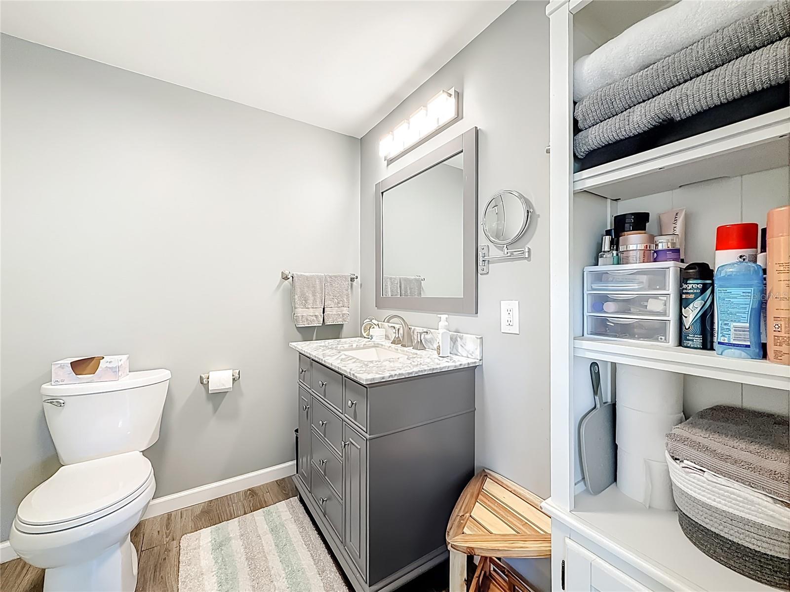 HOLIDAY SHORES MOBILE PARK UNREC - Residential