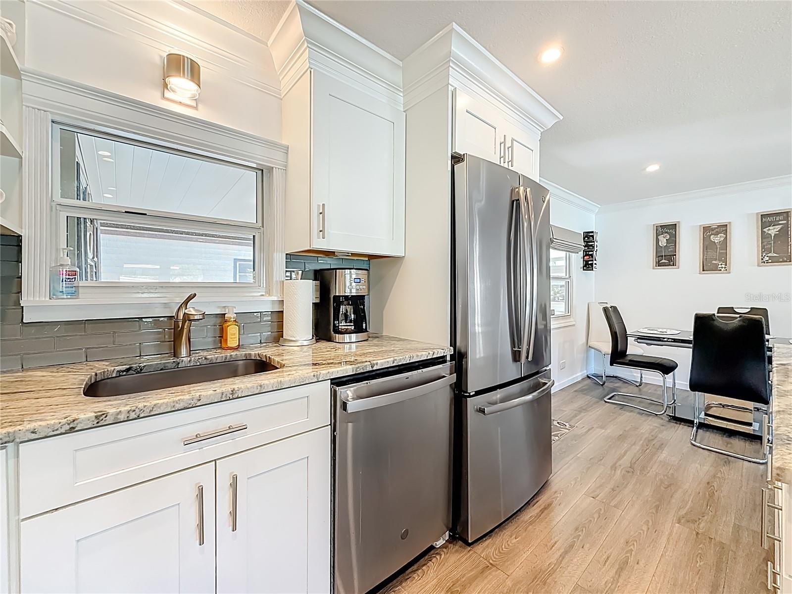 HOLIDAY SHORES MOBILE PARK UNREC - Residential