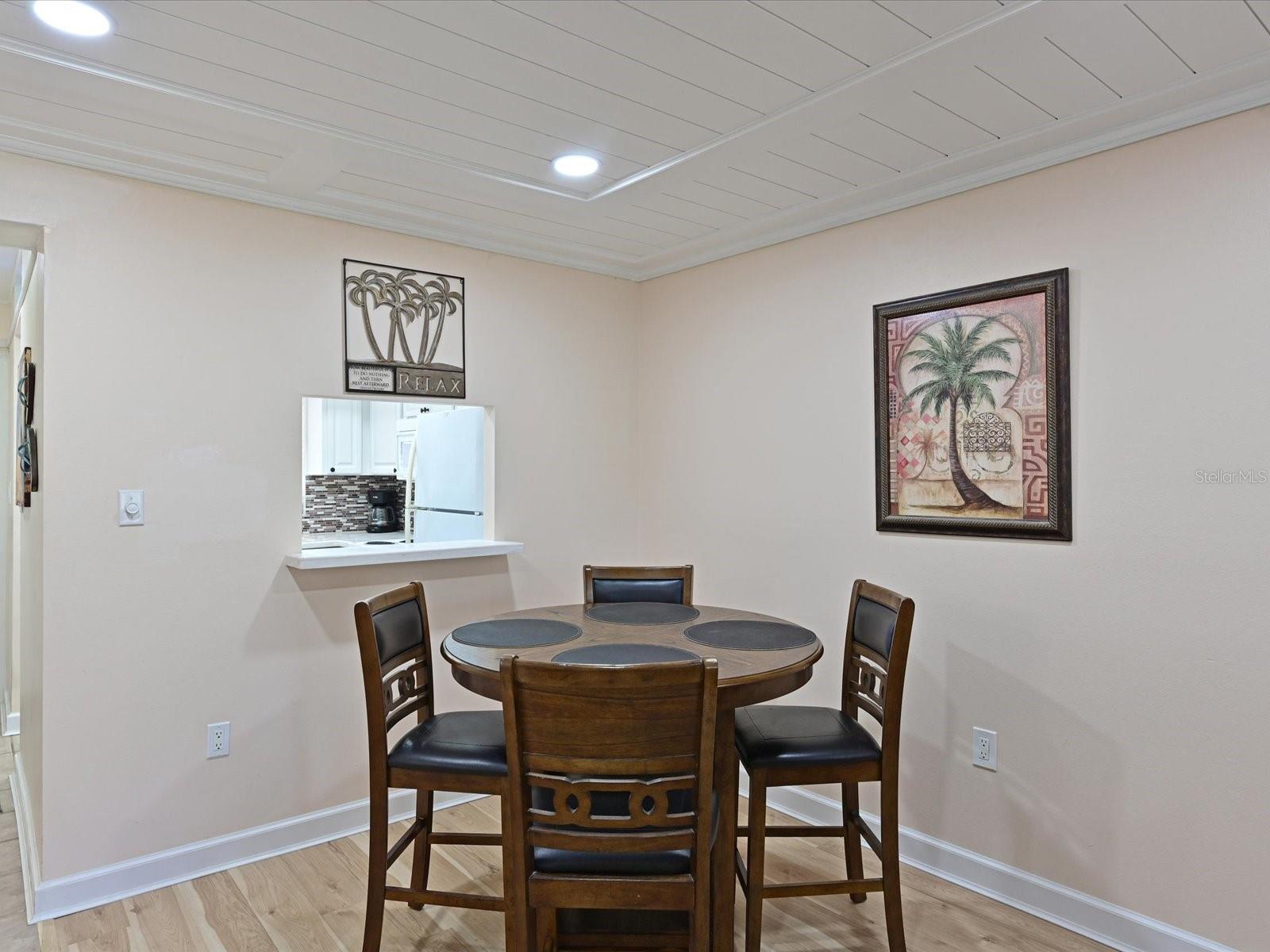 BAYSHORE ON THE LAKE APTS II SEC 2 - Residential