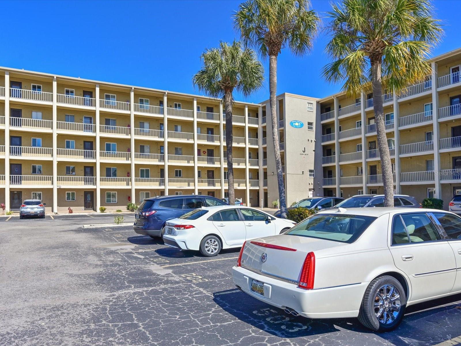 BAYSHORE ON THE LAKE APTS II SEC 2 - Residential