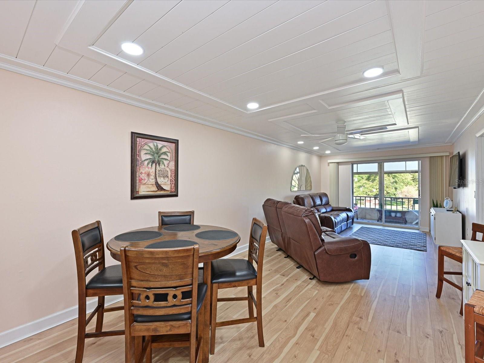 BAYSHORE ON THE LAKE APTS II SEC 2 - Residential