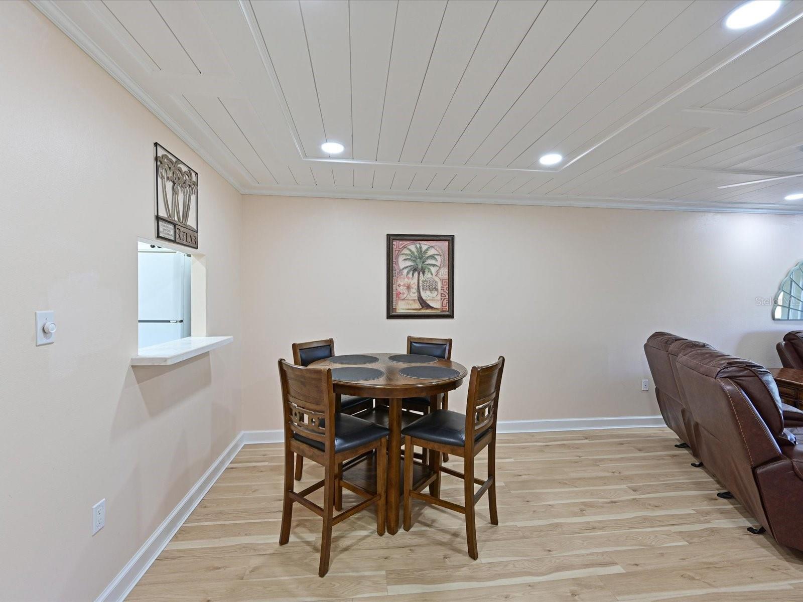 BAYSHORE ON THE LAKE APTS II SEC 2 - Residential