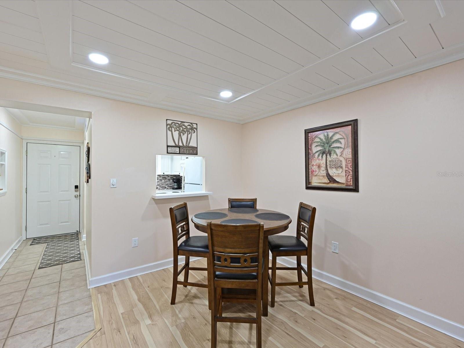 BAYSHORE ON THE LAKE APTS II SEC 2 - Residential