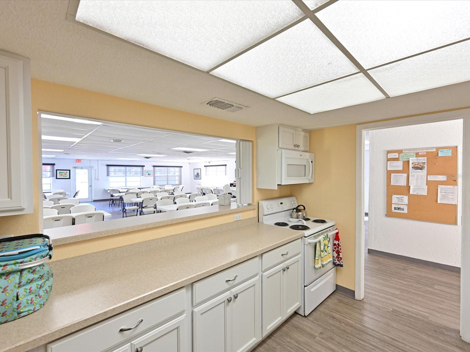 BAYSHORE ON THE LAKE APTS II SEC 2 - Residential