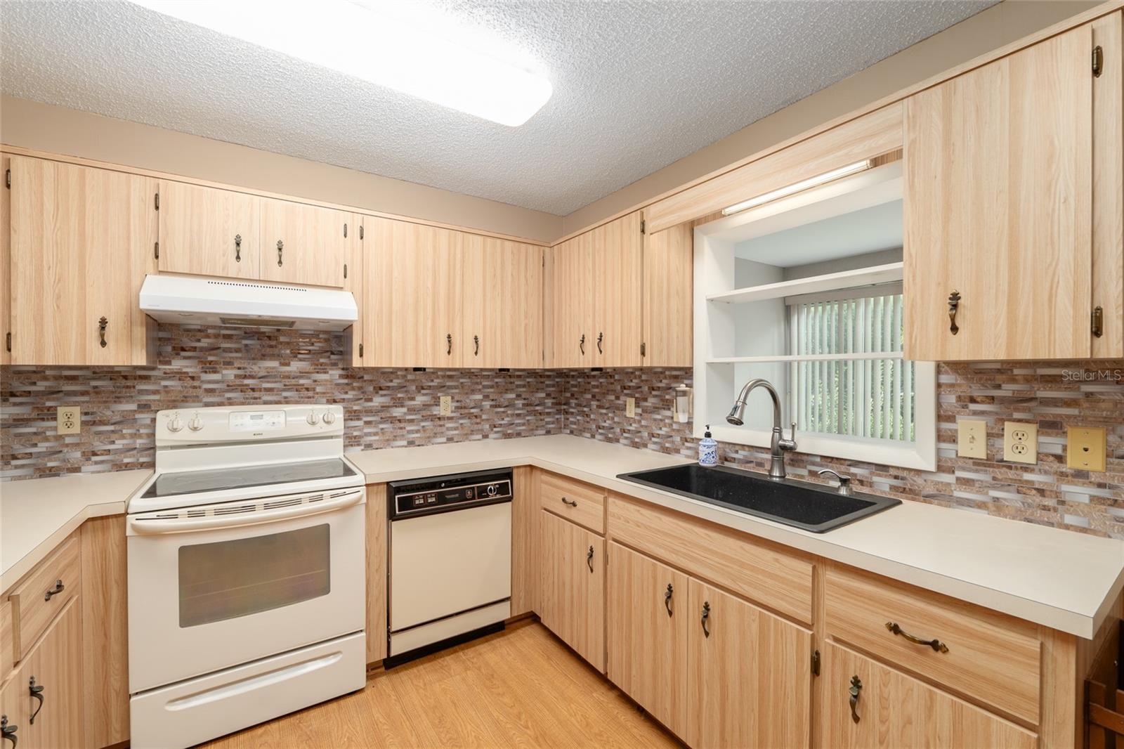 ON TOP OF THE WORLD - Residential