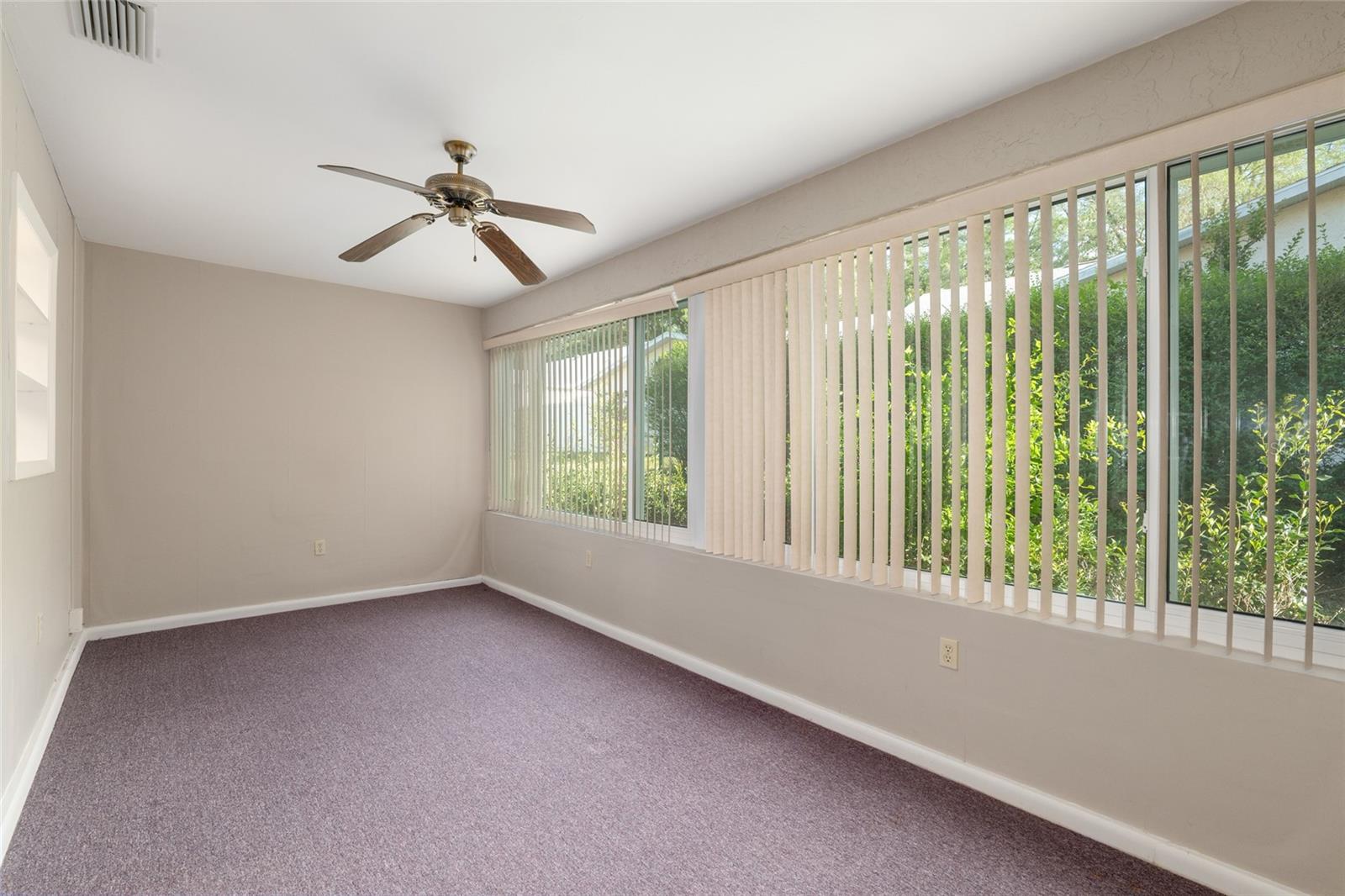 ON TOP OF THE WORLD - Residential