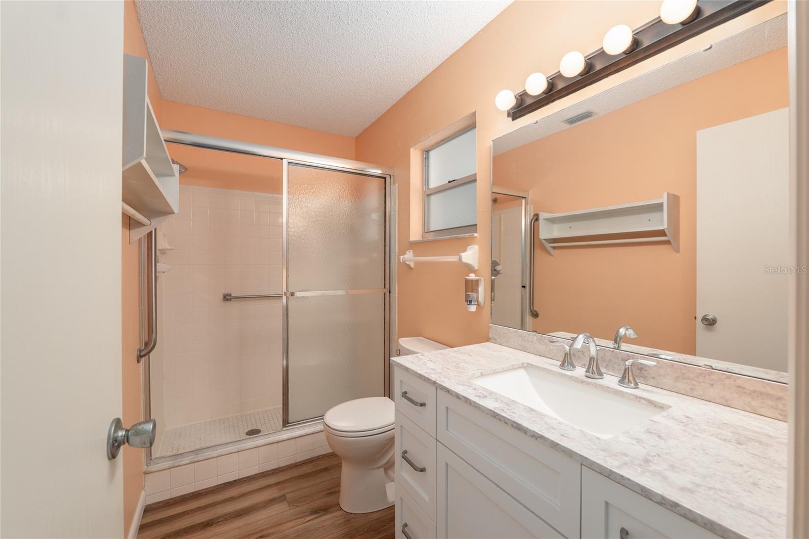 ON TOP OF THE WORLD - Residential