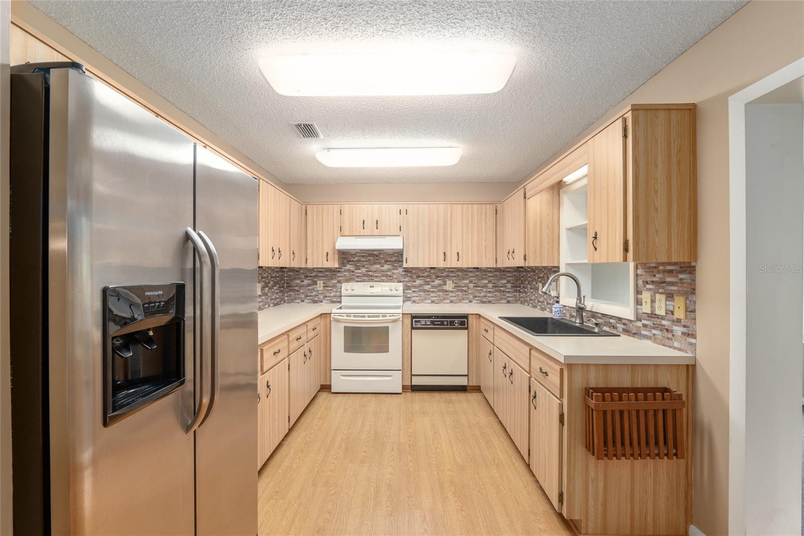 ON TOP OF THE WORLD - Residential