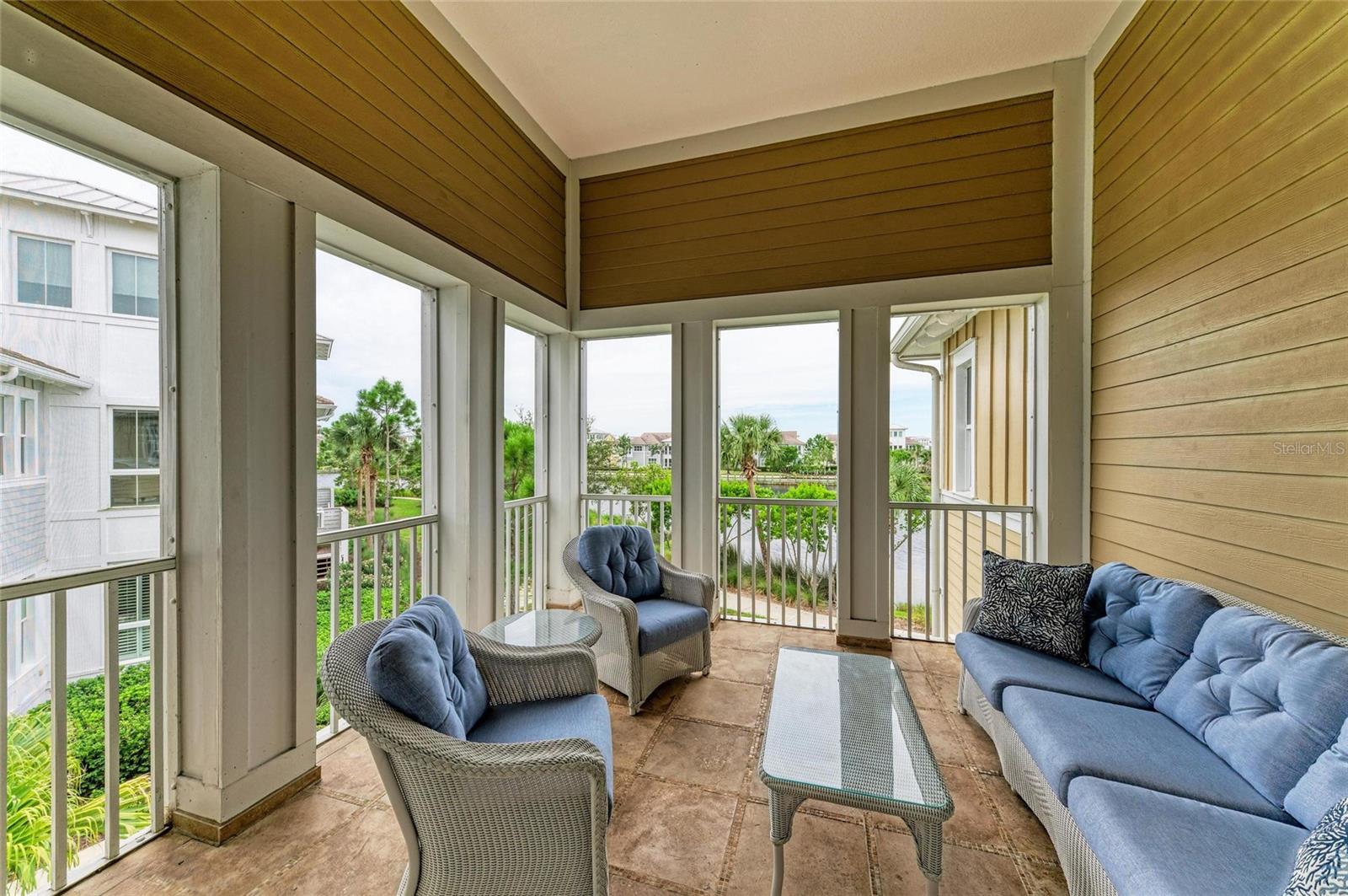 MANGROVE WALK ON HARBOUR ISLE PH 21 - Residential