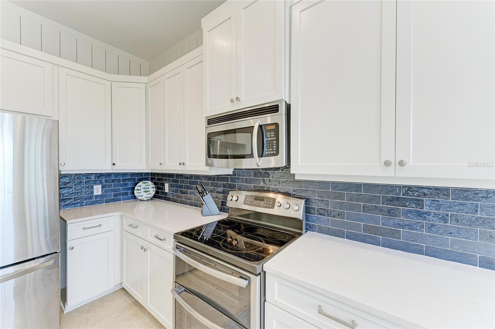 MANGROVE WALK ON HARBOUR ISLE PH 21 - Residential