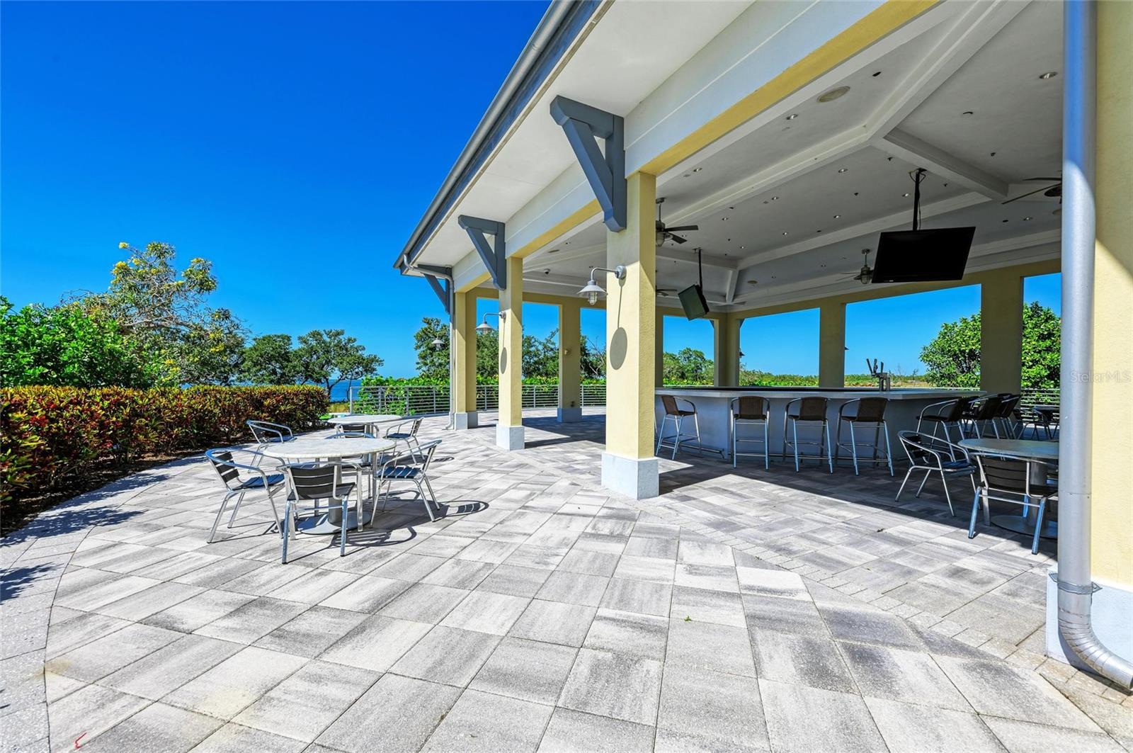 MANGROVE WALK ON HARBOUR ISLE PH 21 - Residential