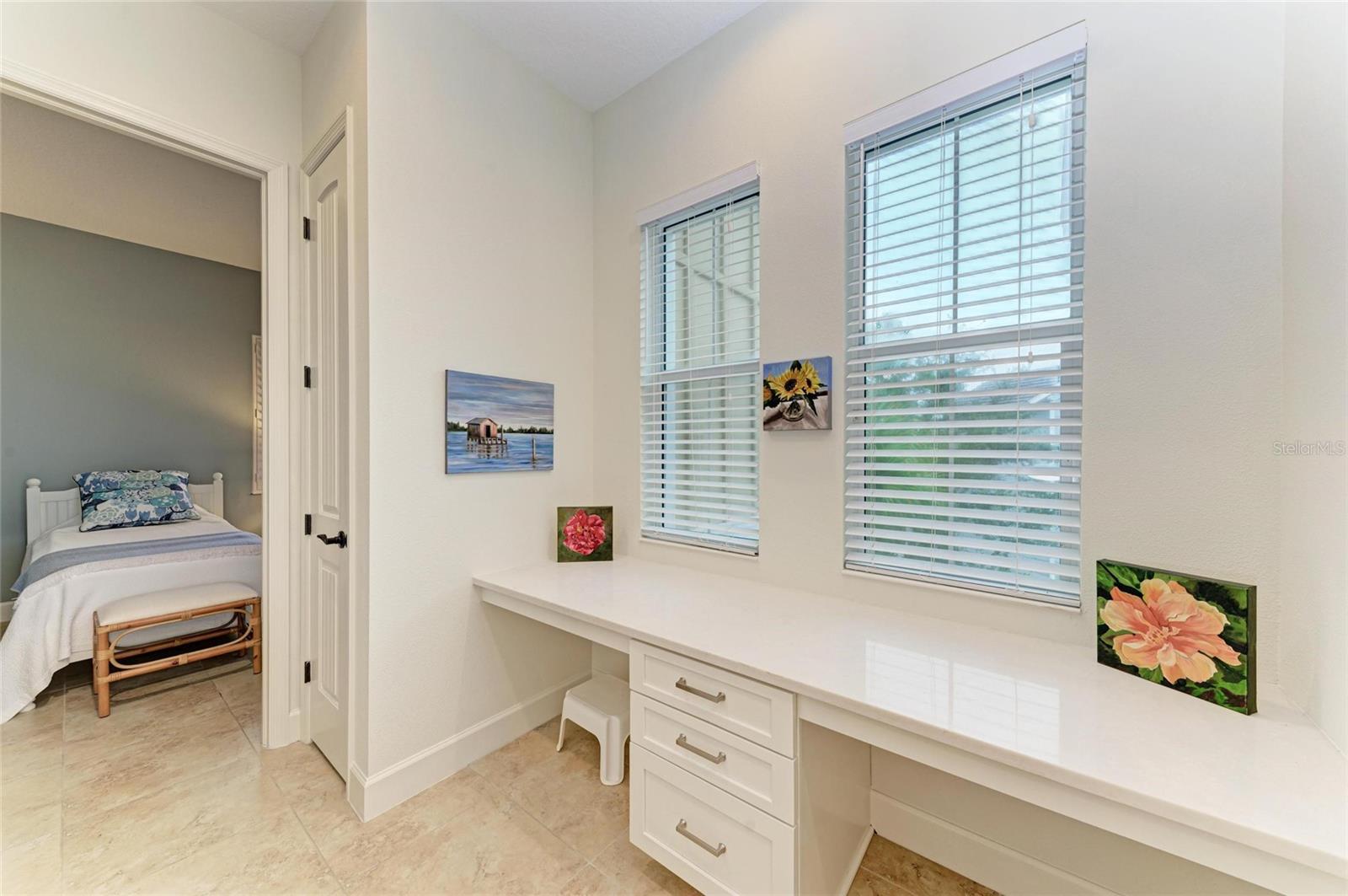 MANGROVE WALK ON HARBOUR ISLE PH 21 - Residential