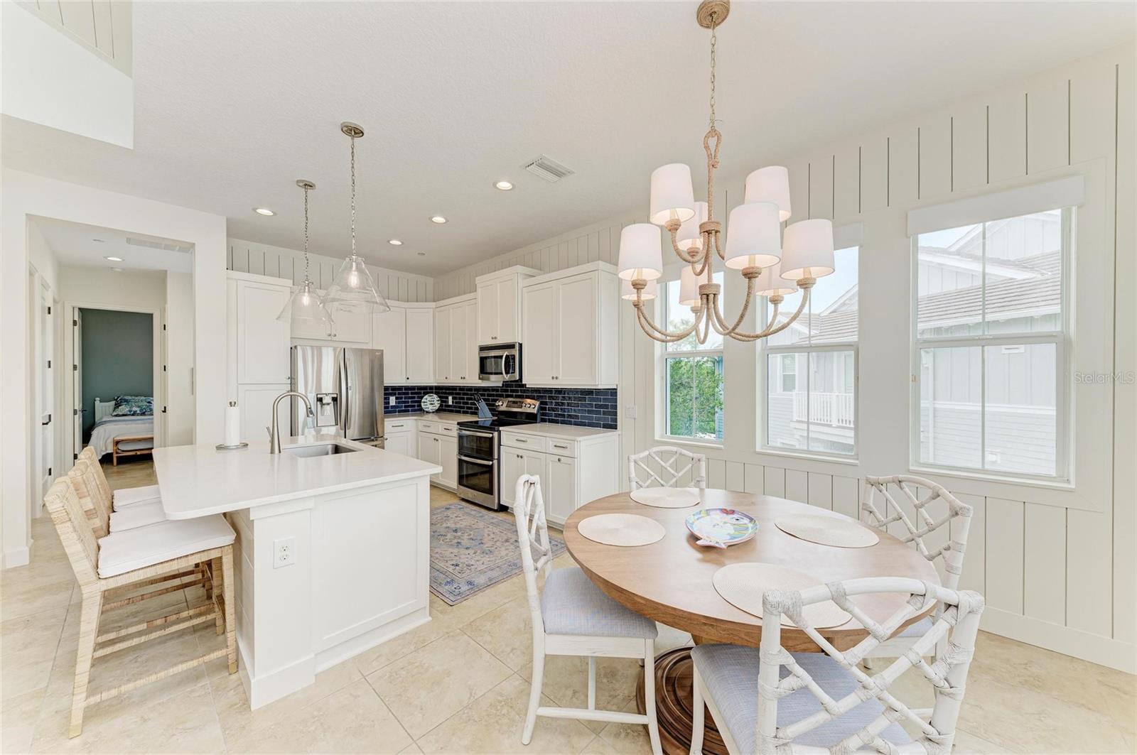 MANGROVE WALK ON HARBOUR ISLE PH 21 - Residential