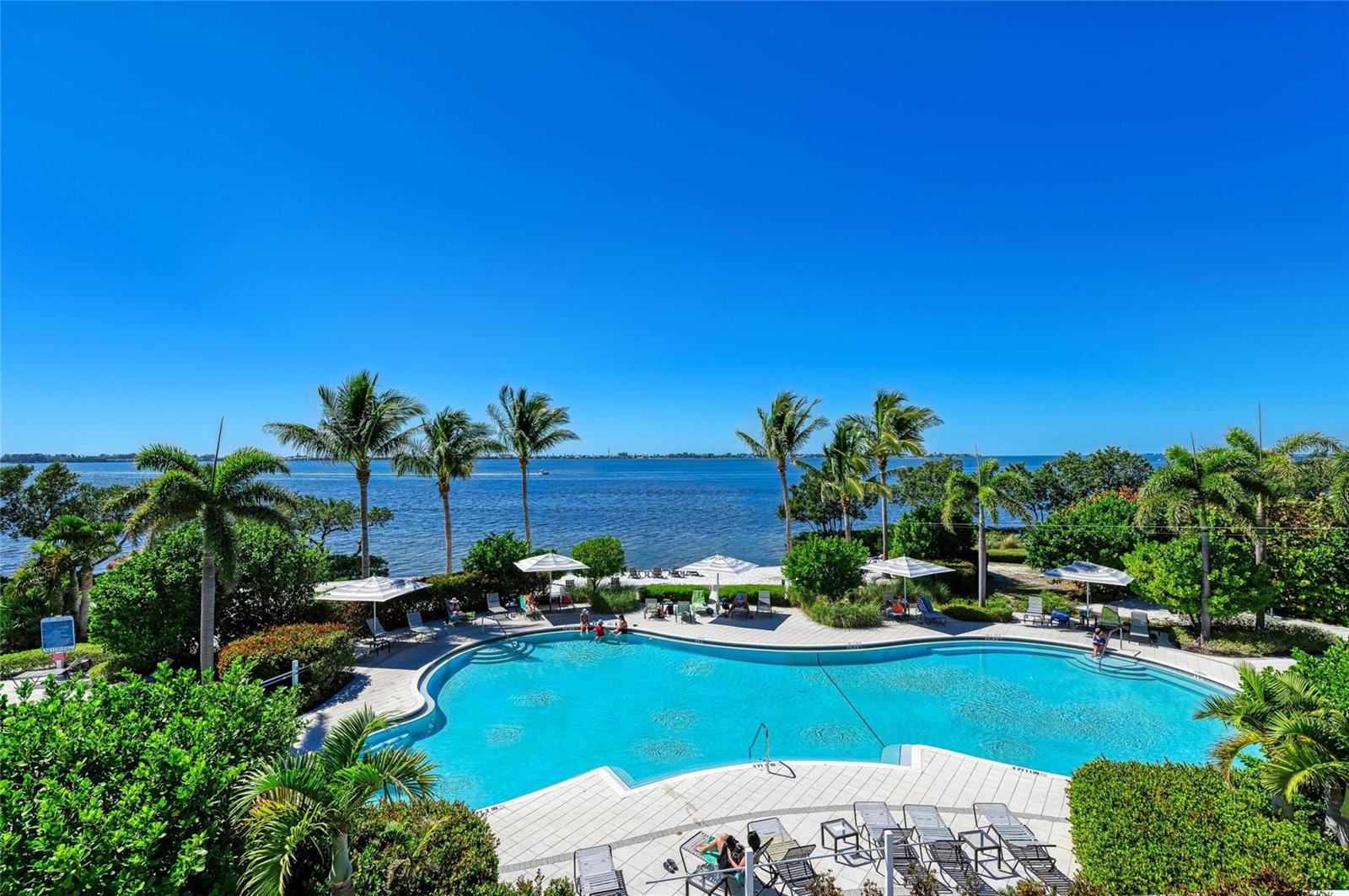 MANGROVE WALK ON HARBOUR ISLE PH 21 - Residential