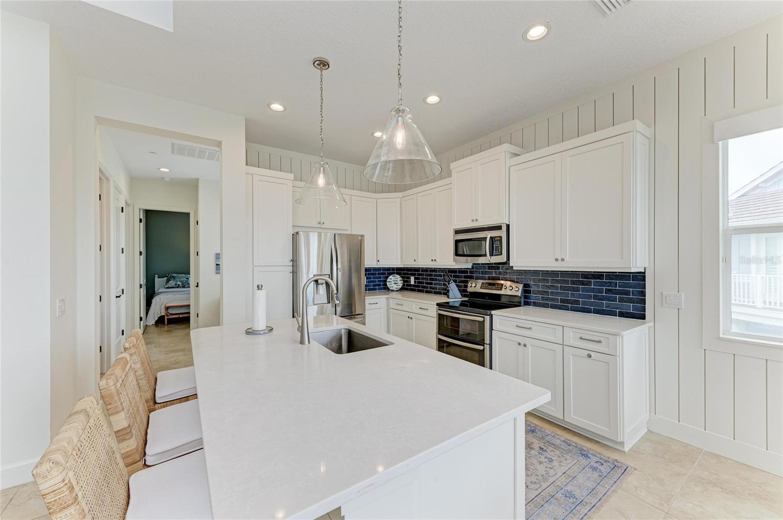 MANGROVE WALK ON HARBOUR ISLE PH 21 - Residential
