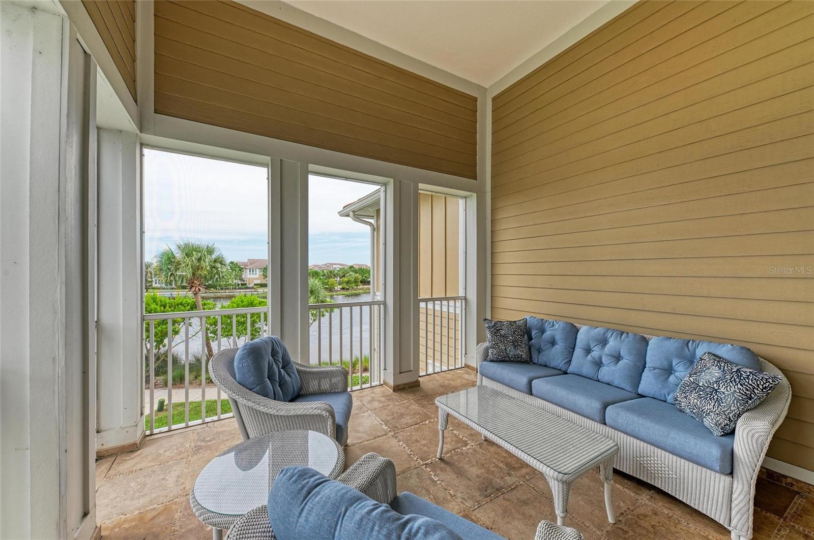 MANGROVE WALK ON HARBOUR ISLE PH 21 - Residential