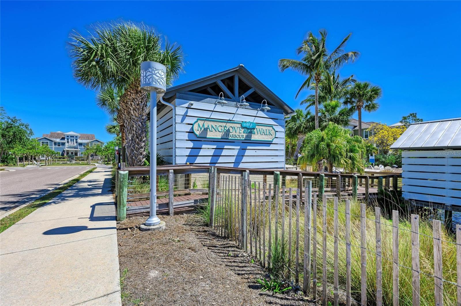 MANGROVE WALK ON HARBOUR ISLE PH 21 - Residential