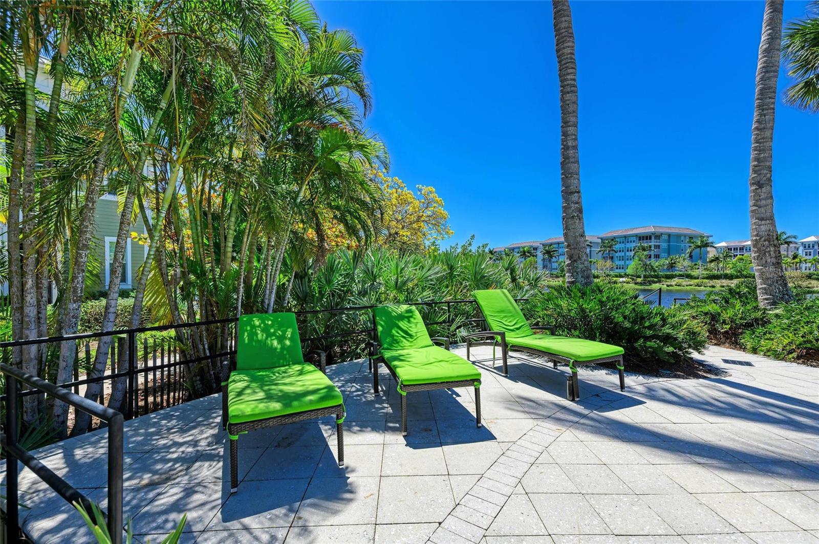 MANGROVE WALK ON HARBOUR ISLE PH 21 - Residential