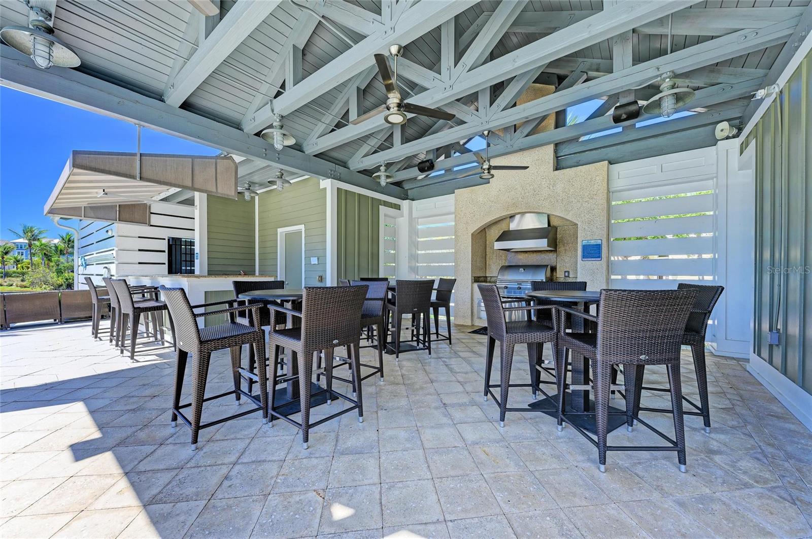 MANGROVE WALK ON HARBOUR ISLE PH 21 - Residential