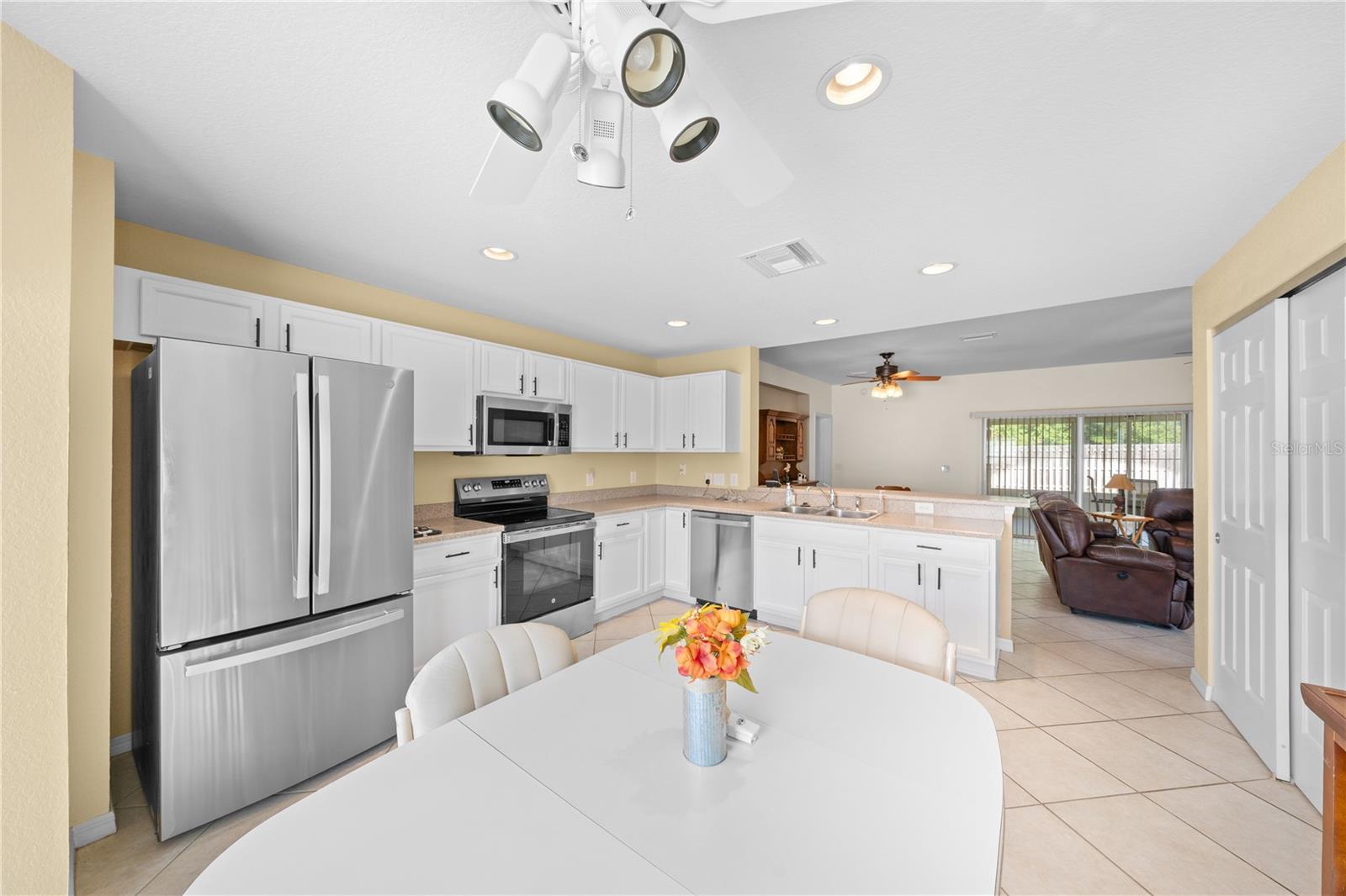 SPRUCE CREEK COUNTRY CLUB SHERWOOD REP - Residential